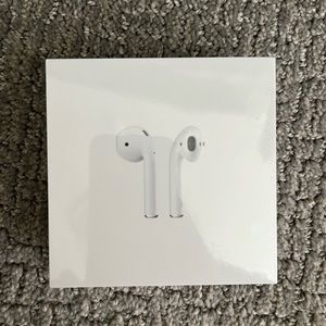 NWT - Apple - AirPods with Charging Case (2nd Generation)